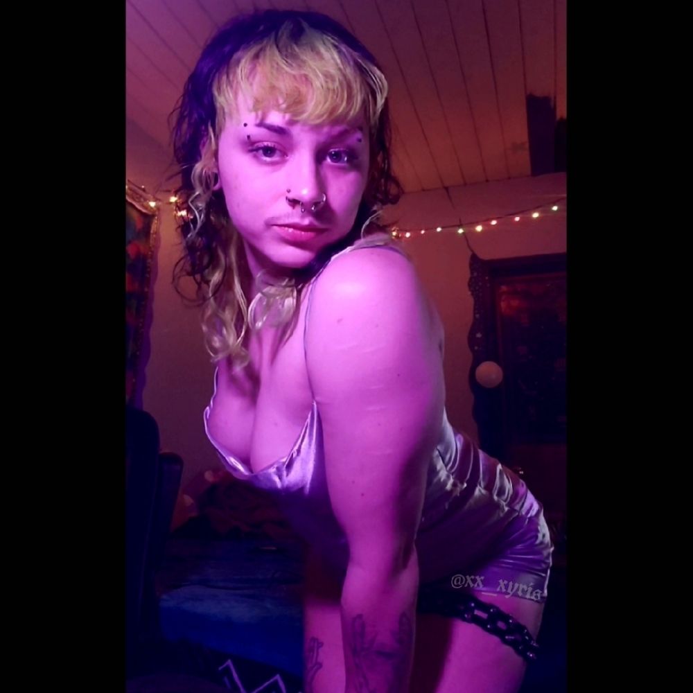 xyris // $0/100 // 🦷🧷