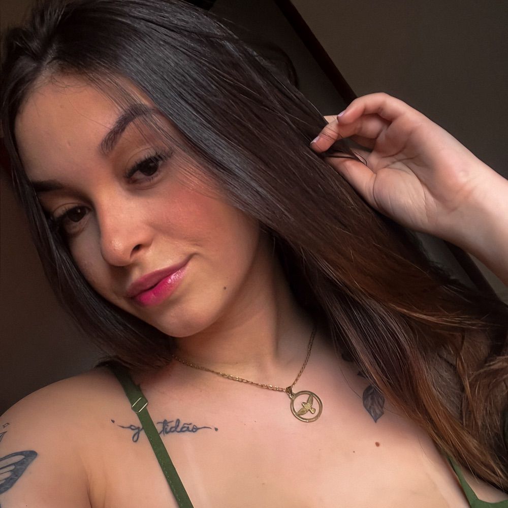Taynara Contini 🇪🇪
