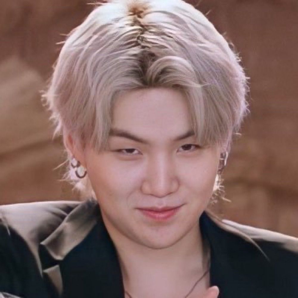Ana  @btspurplemoment