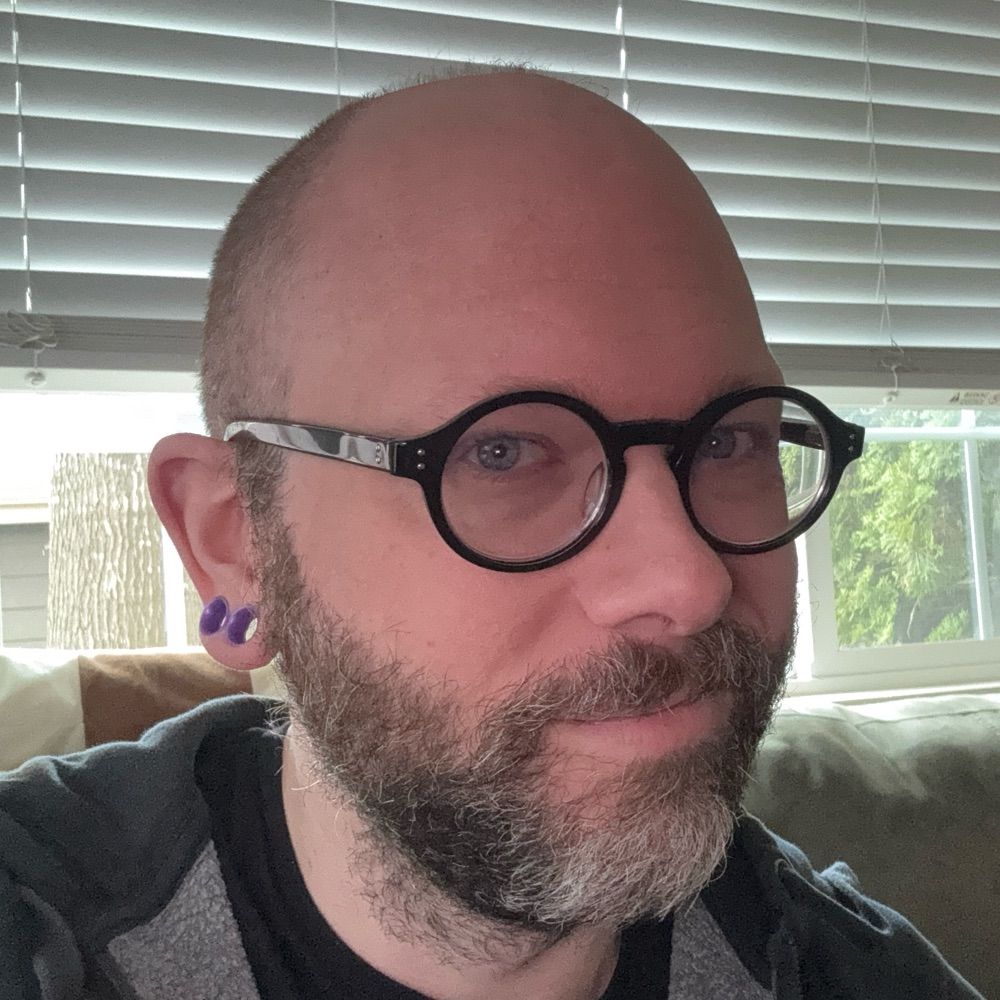 Fresh cut blades of Gav (he/him)