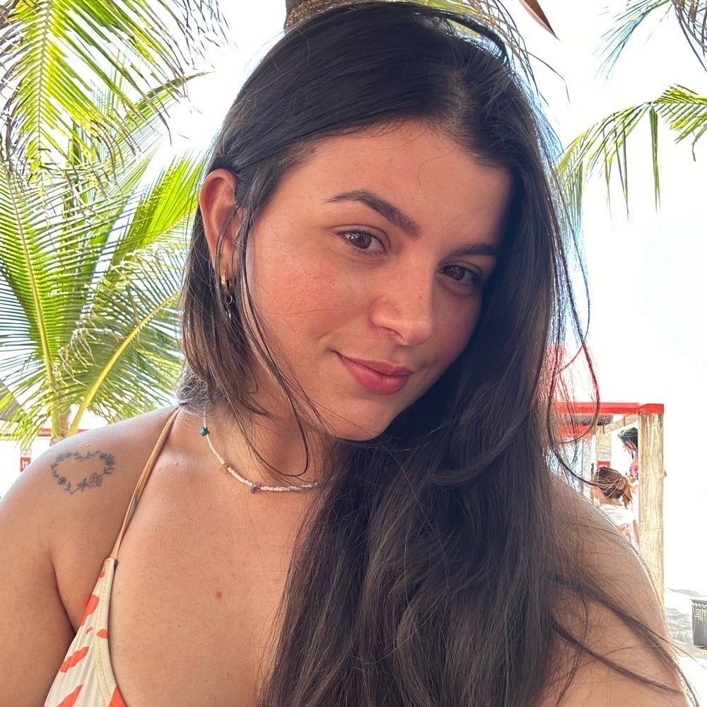 Bruna Cabral