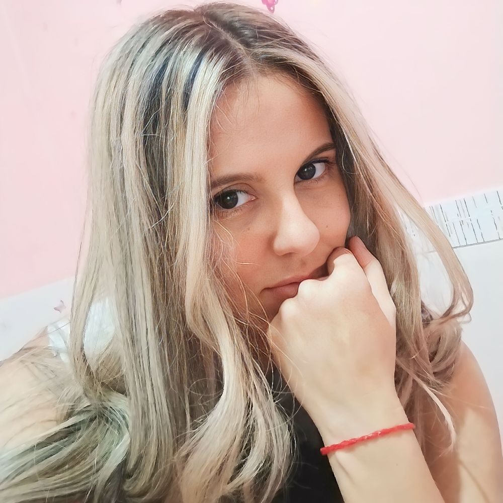 Flávia Moreira 