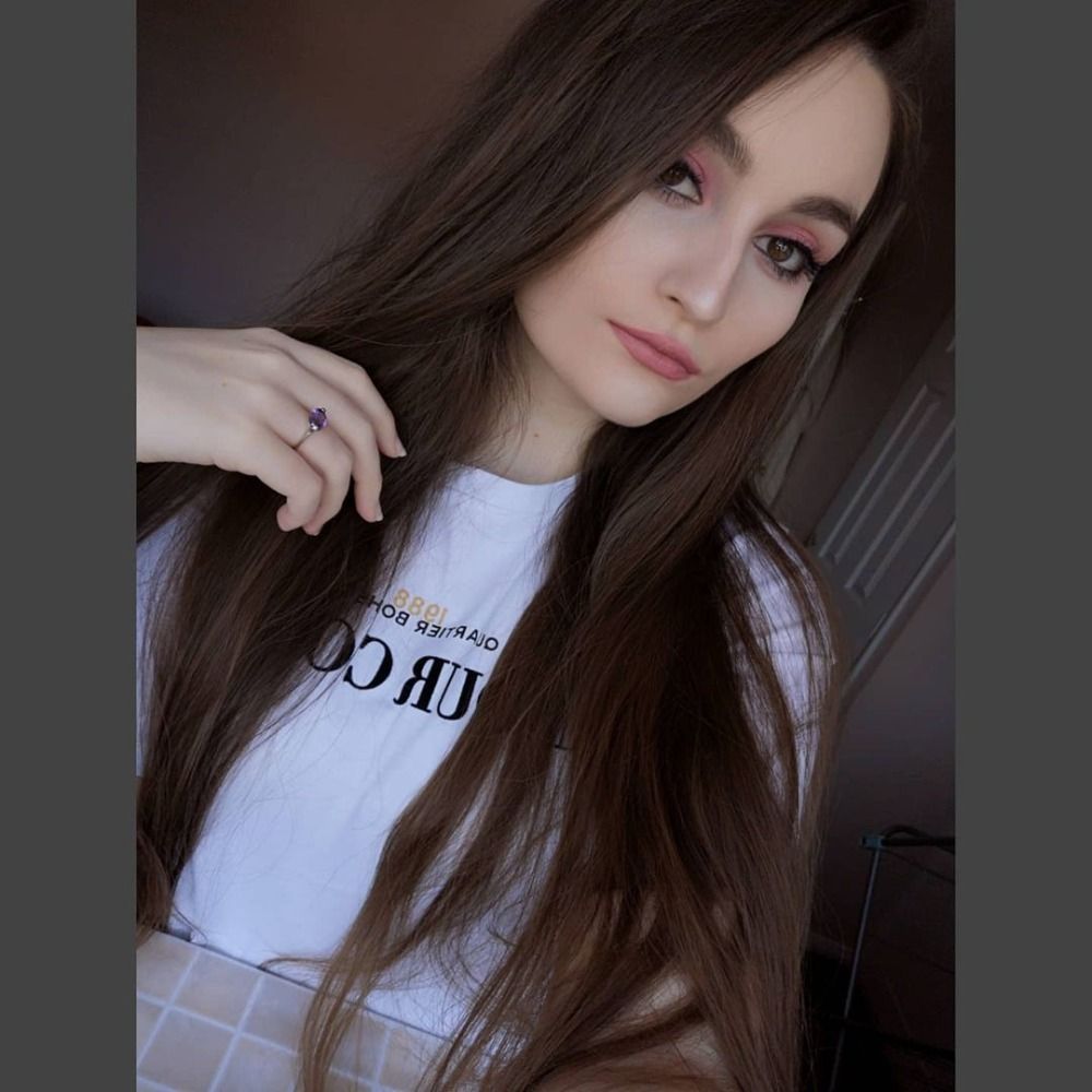 Hazel Bron 