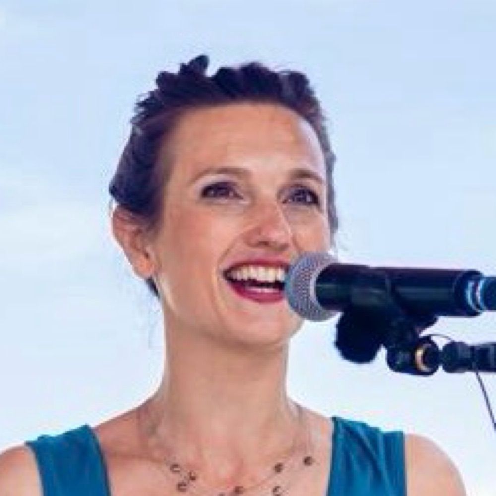 Dineke van Loon