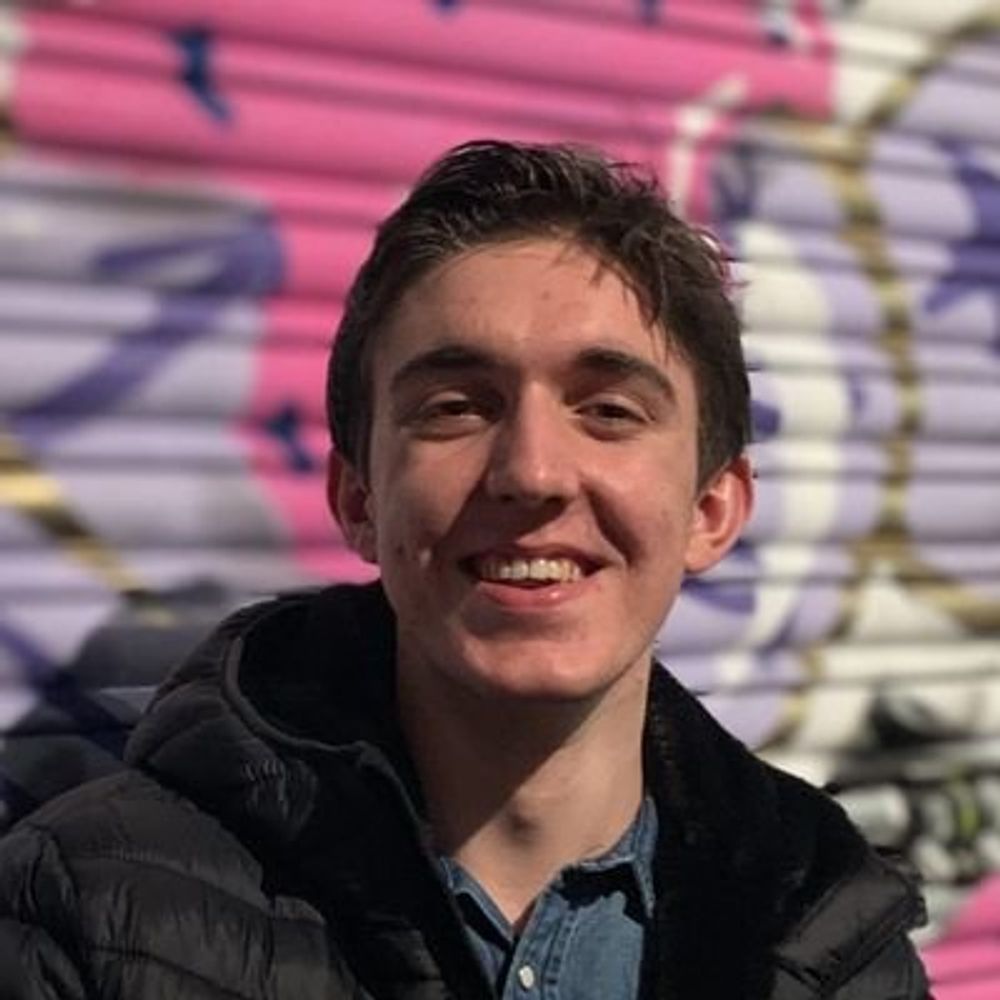Alex Pelling