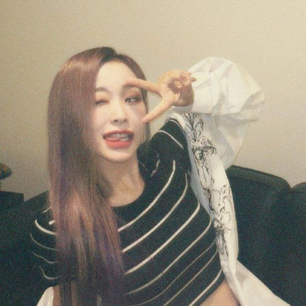 ✶ vivi