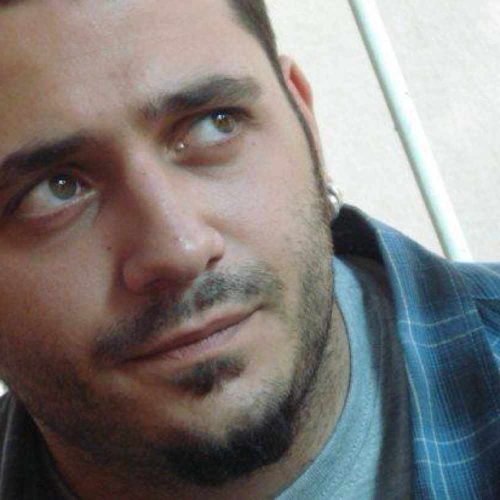 Sezer Eşfer