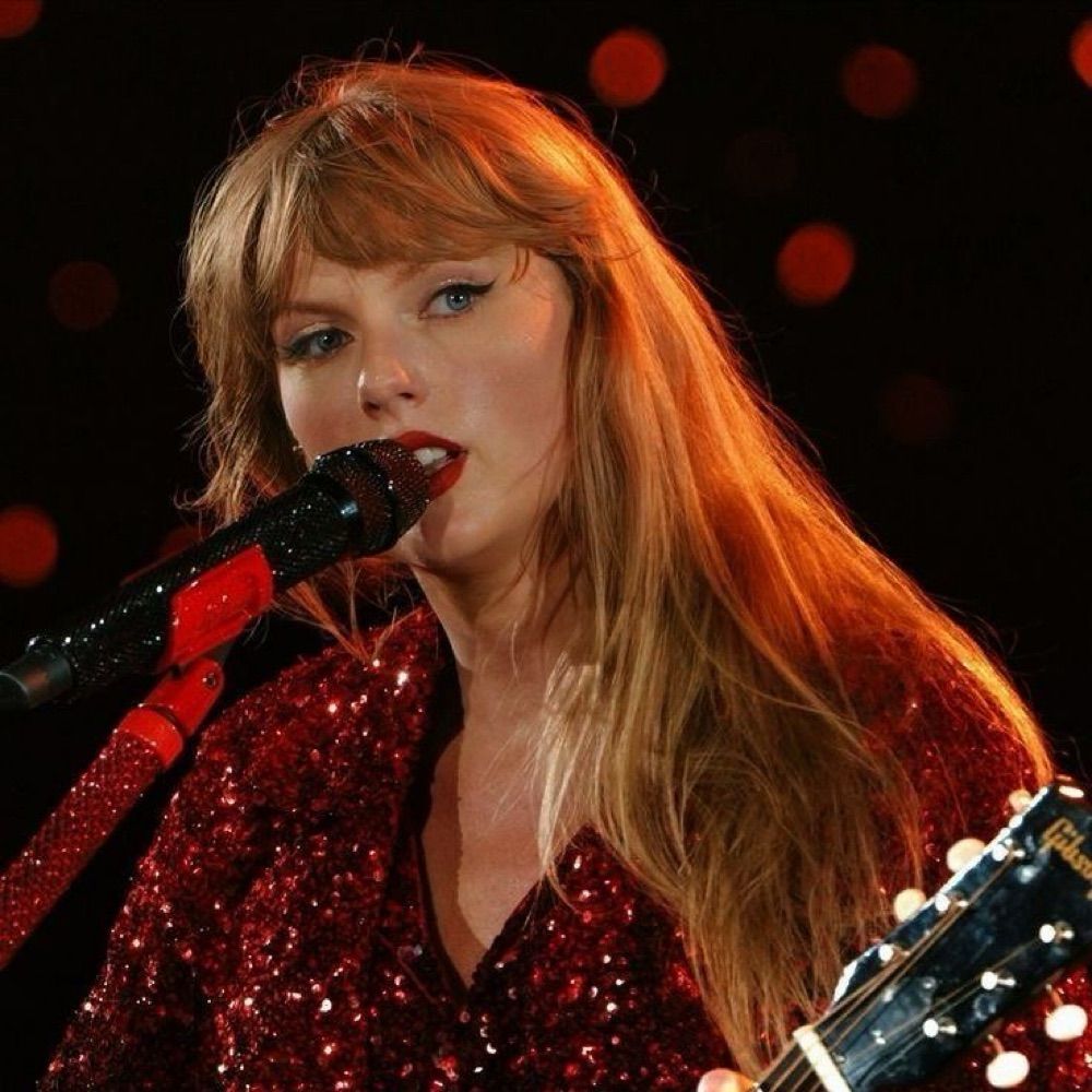 ❤️Taylor🧣