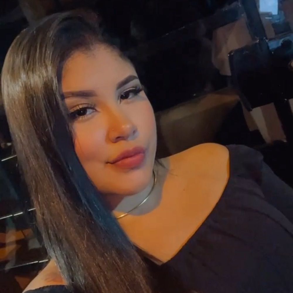 Nicole Santos 