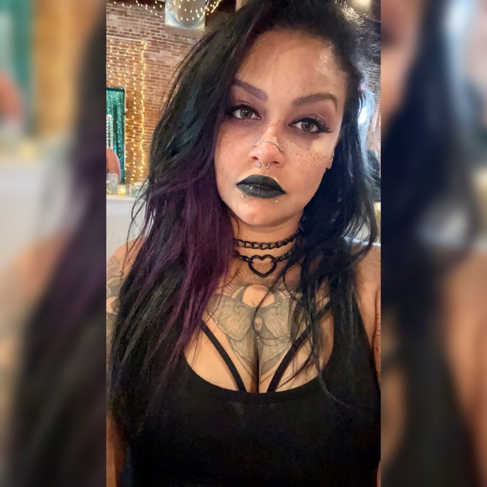 👾Gothictrashpanda👾