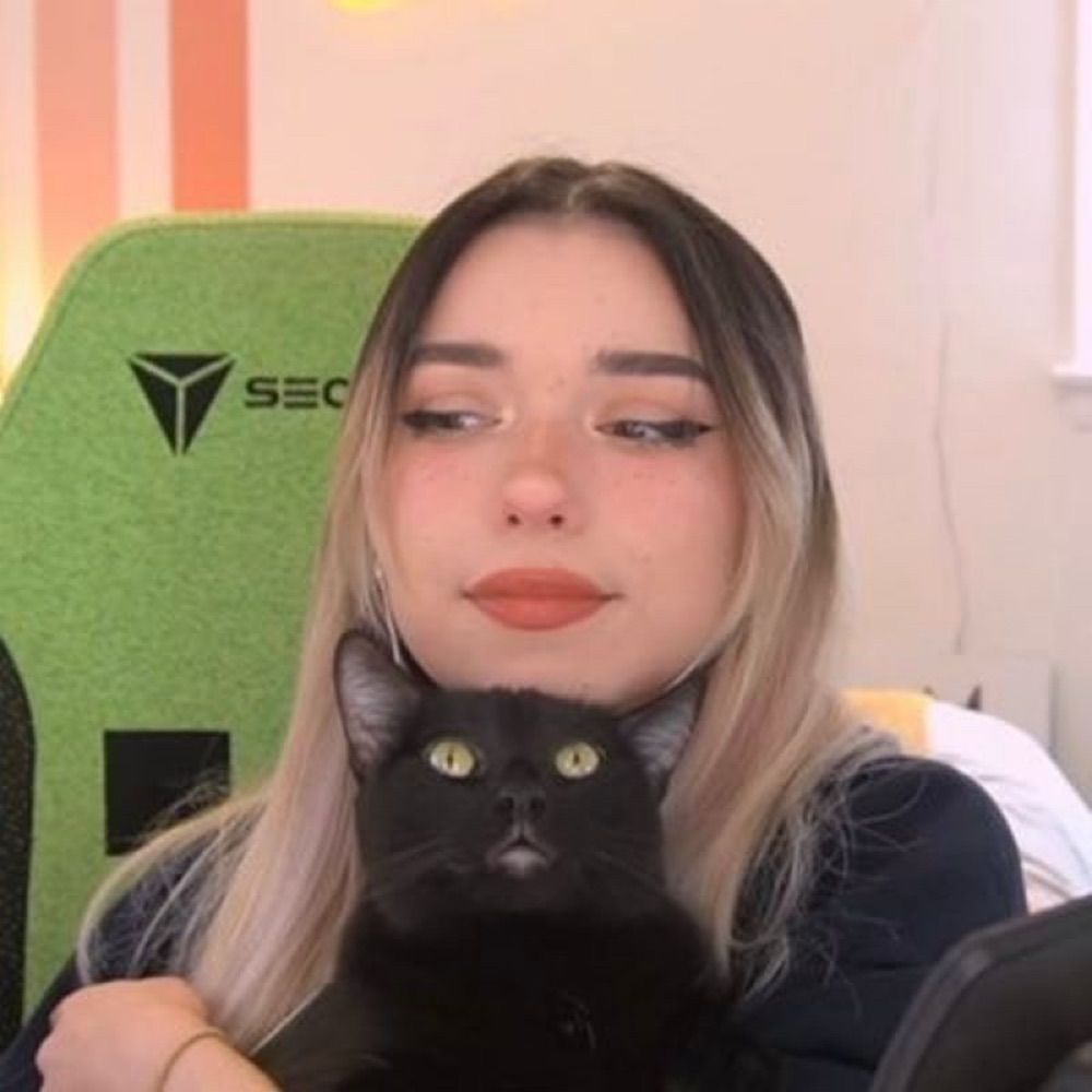 f ; willow 🐈‍⬛
