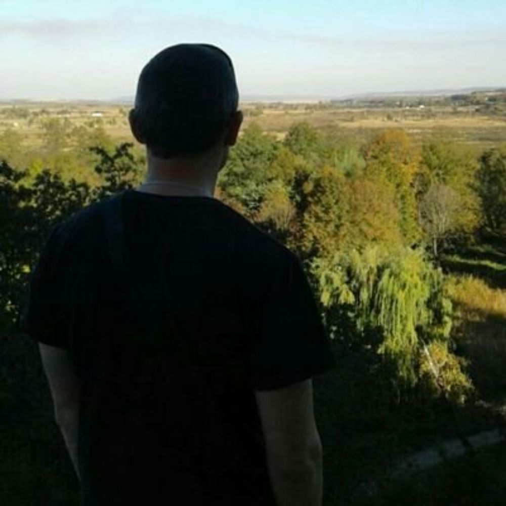 Av_Tomat