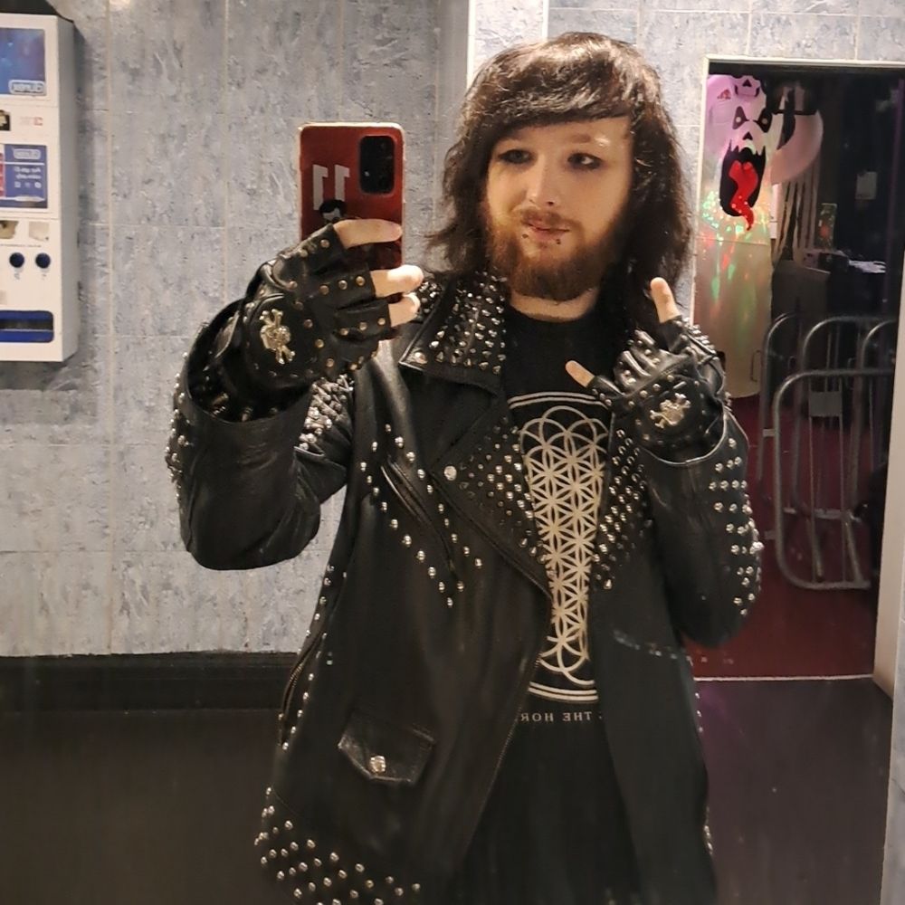 Felix Paterson 🏴󠁧󠁢󠁷󠁬󠁳󠁿🖤❤️