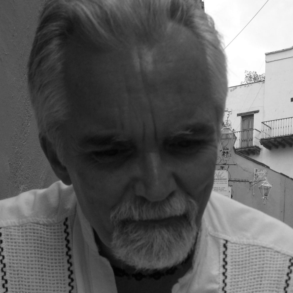 Victor Sandiego, author (fiction)