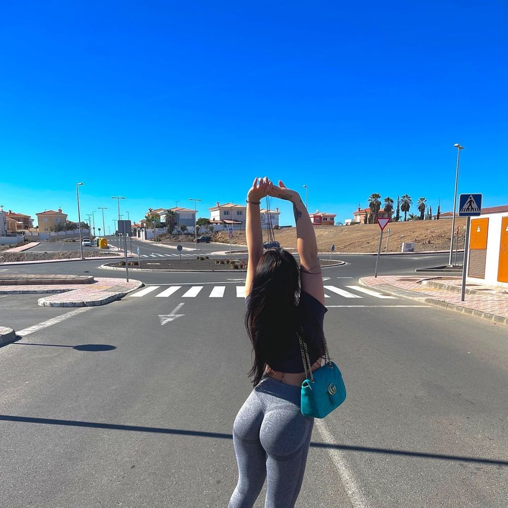 Dama
