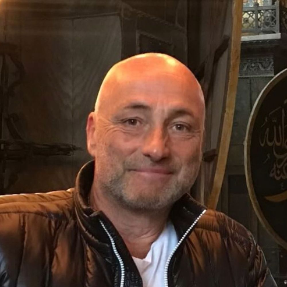 alickspics.bsky.social