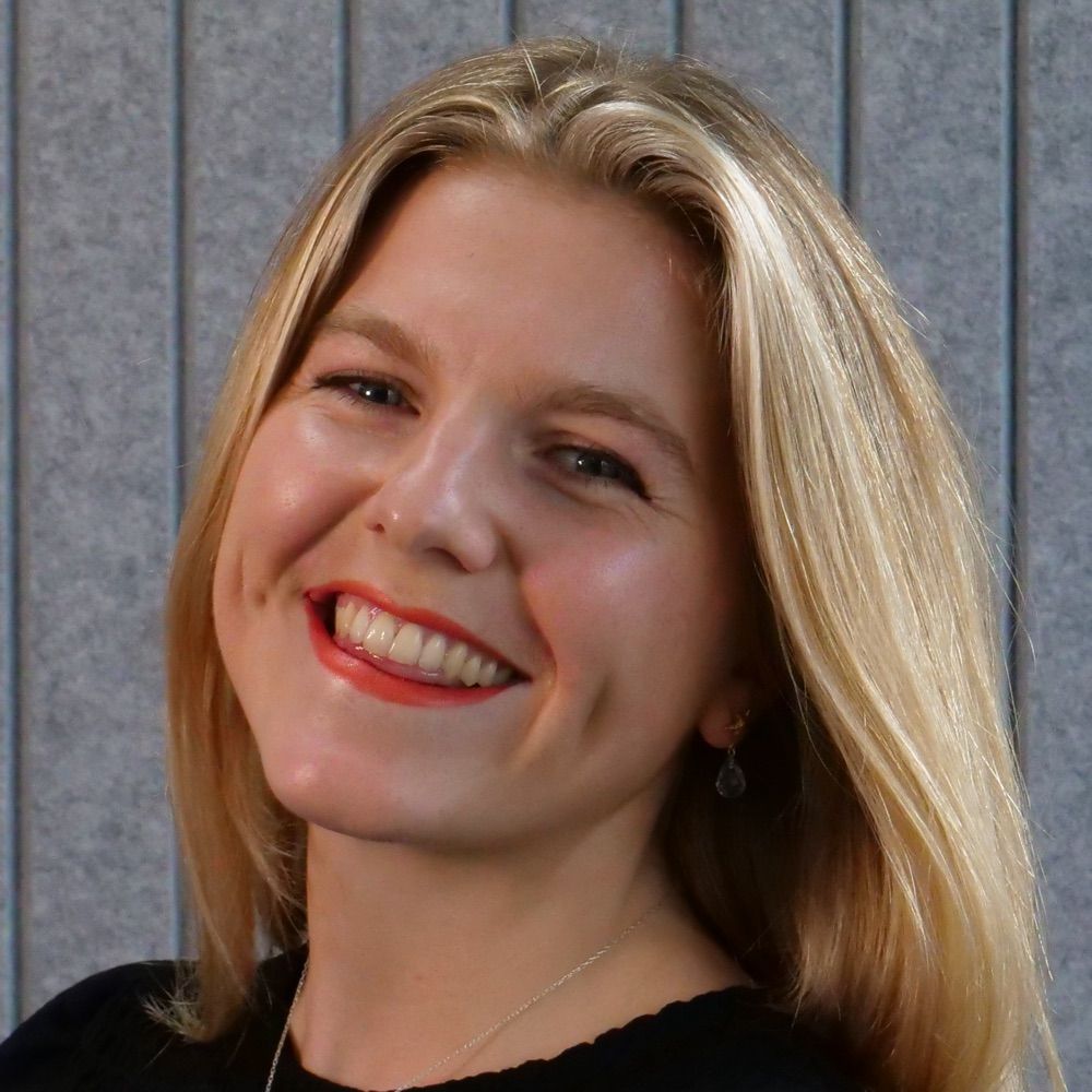 Nina de Ayala Parker