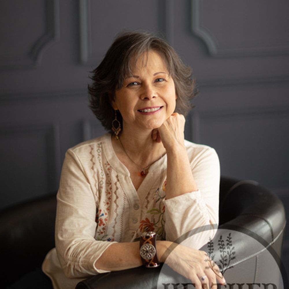 Author Mary Anne Edwards
