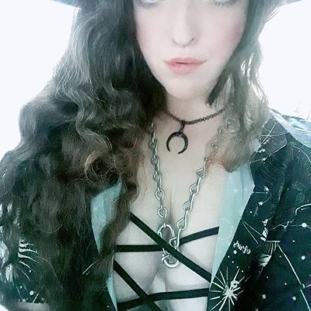 Ashlei. 