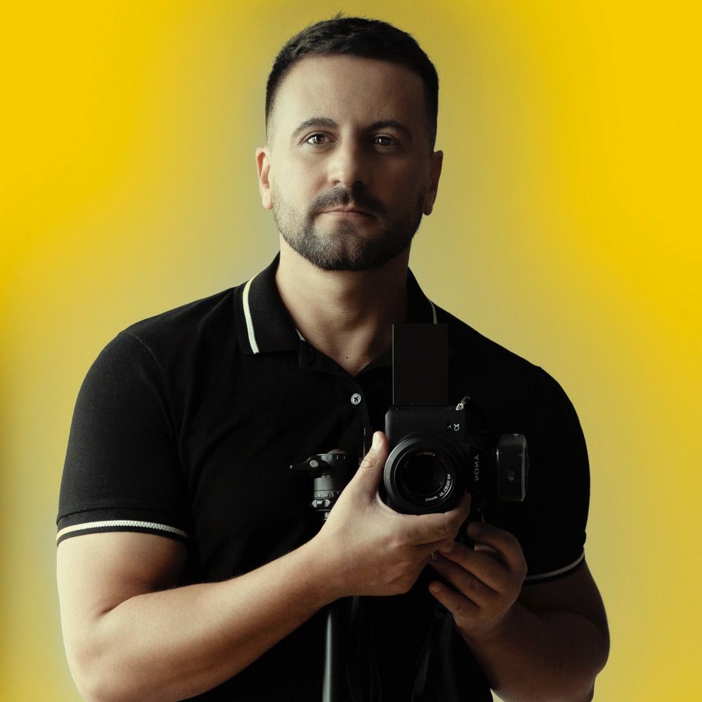 Javier S.