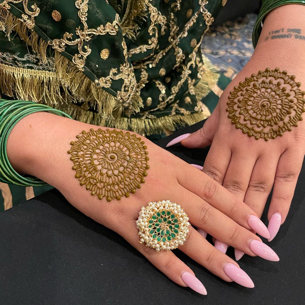 Neyam henna creations 