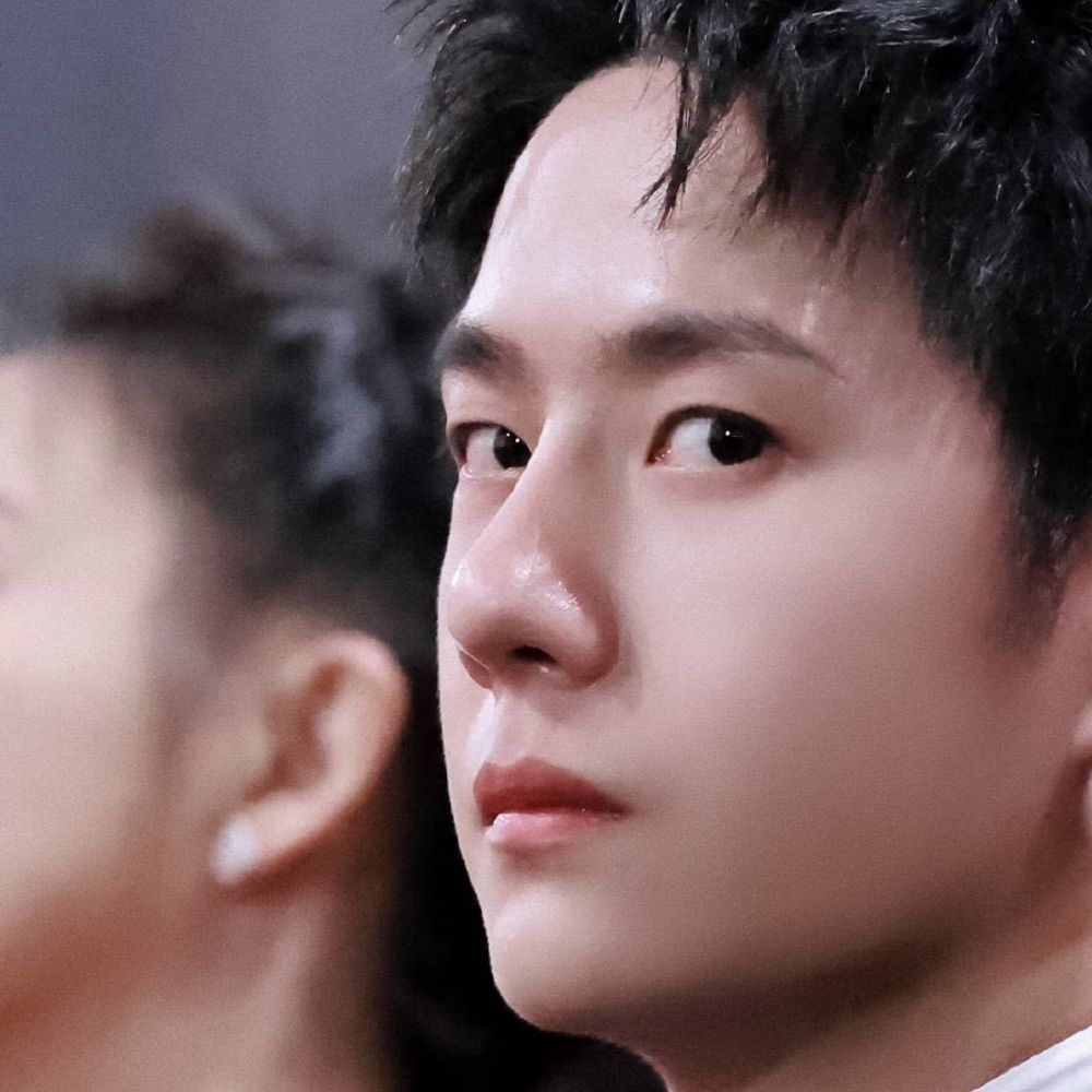 ชั้นคือติ่งผช.หล่อชื่อหวังอี้ป๋อเต้าอั้น