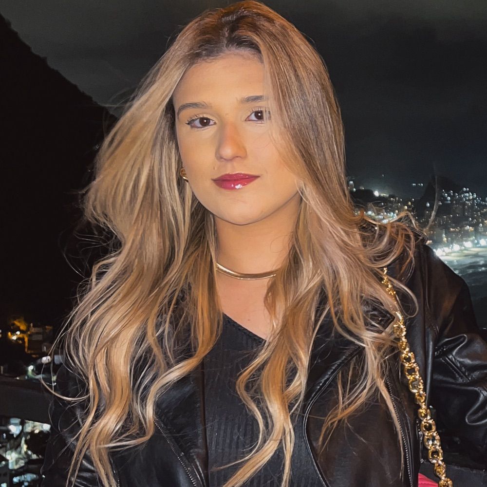 Camila Camargo