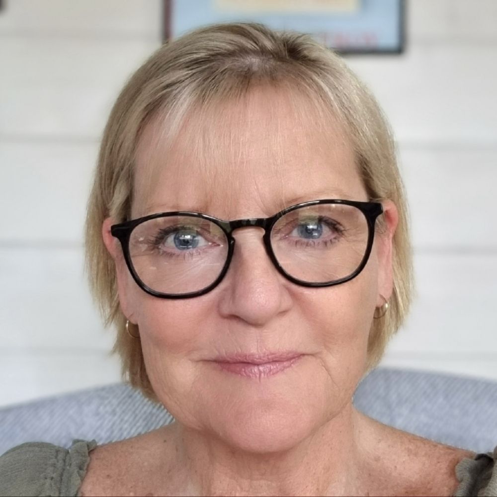 Georgina Troy Author