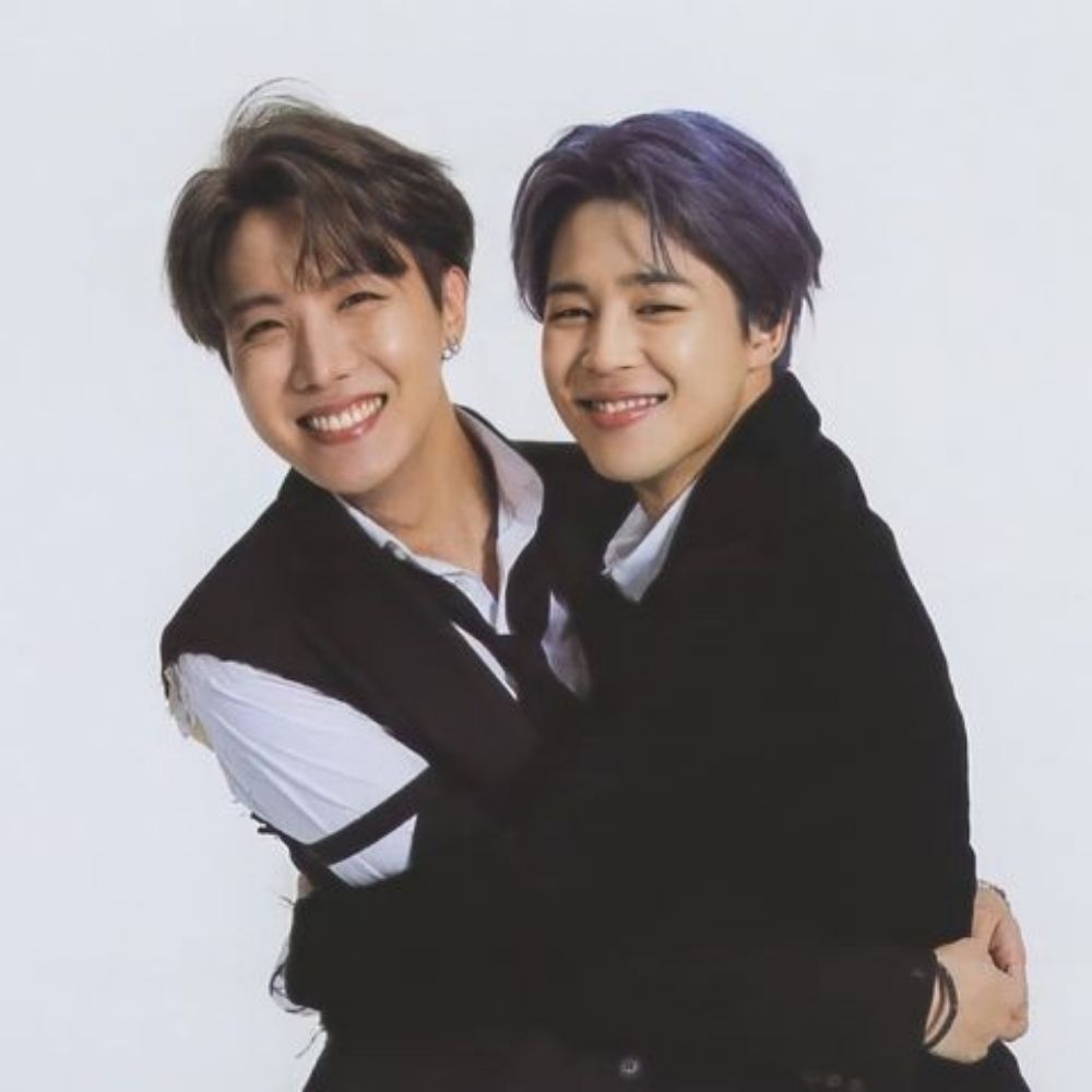 Aᥒᥲ - 𝐁𝐓𝐒 ⁷ / #𝖽𝖺𝗂𝗌𝗁𝗎𝗇 💜🐶😼