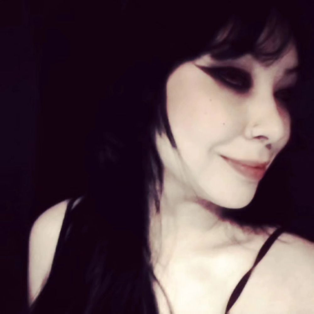 🦇 ₊‧ ♱ ‧₊ ᥣ ᥲ ᥣ ᥡ 