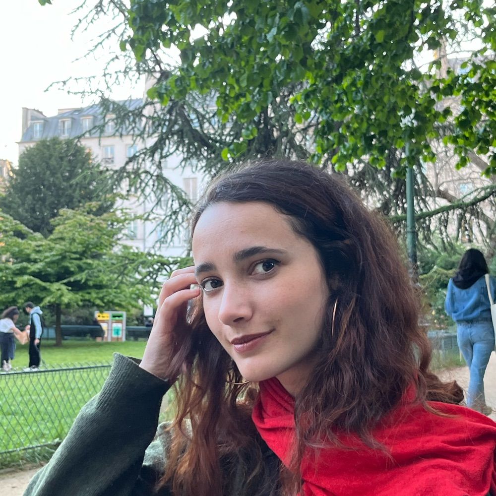 María
