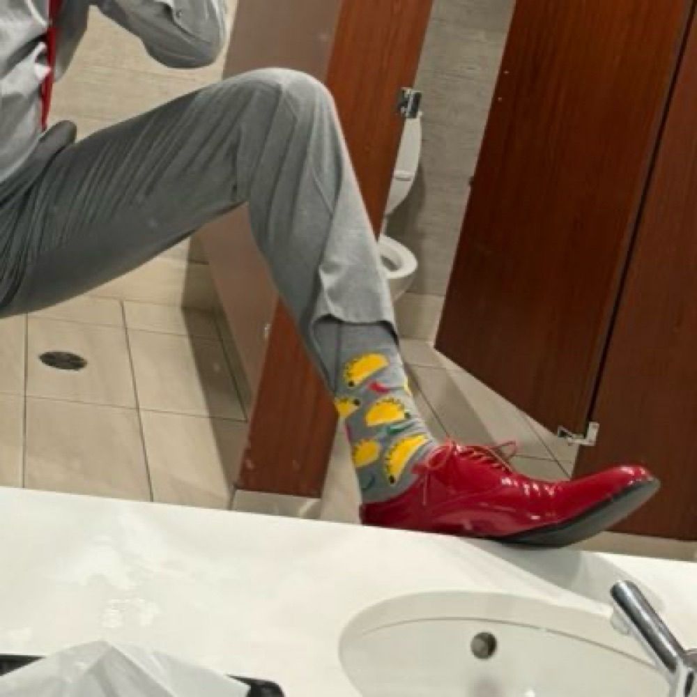 Commander Vandhers left leg 