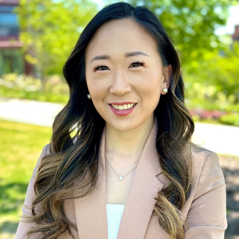 Lisa Baik 🦟