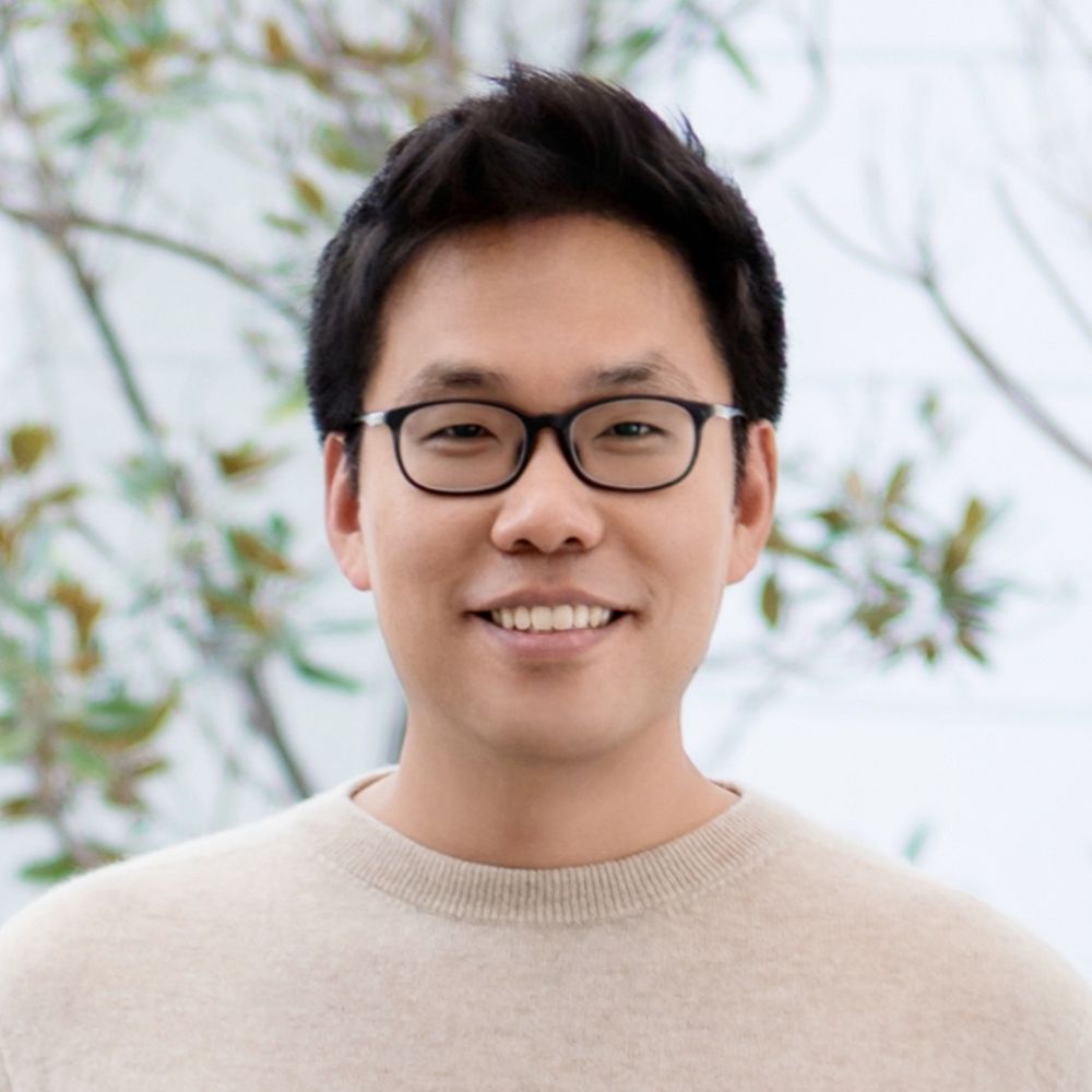 Justin Minue Kim (M. Justin Kim)