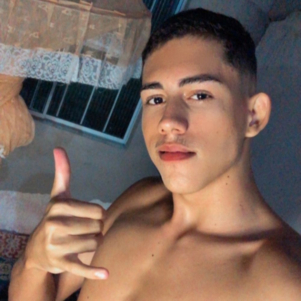 Adrianntj