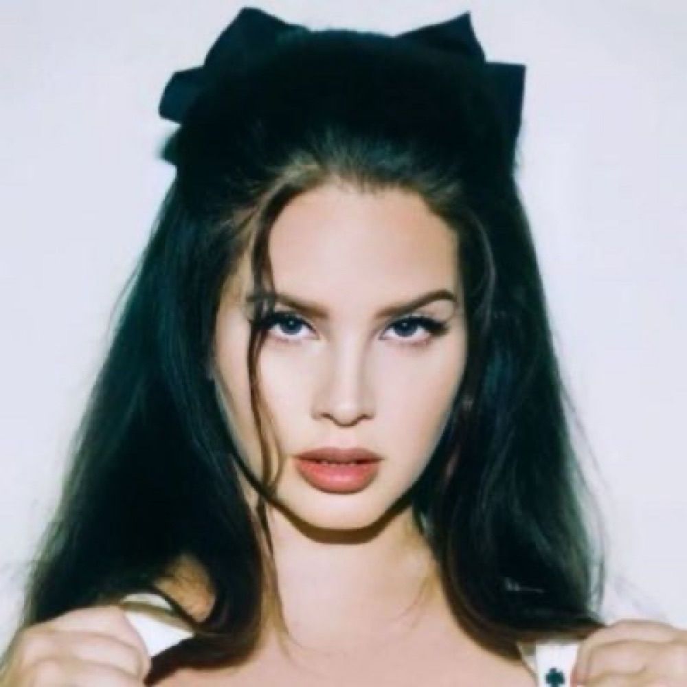 Lana Del Rey (pics)