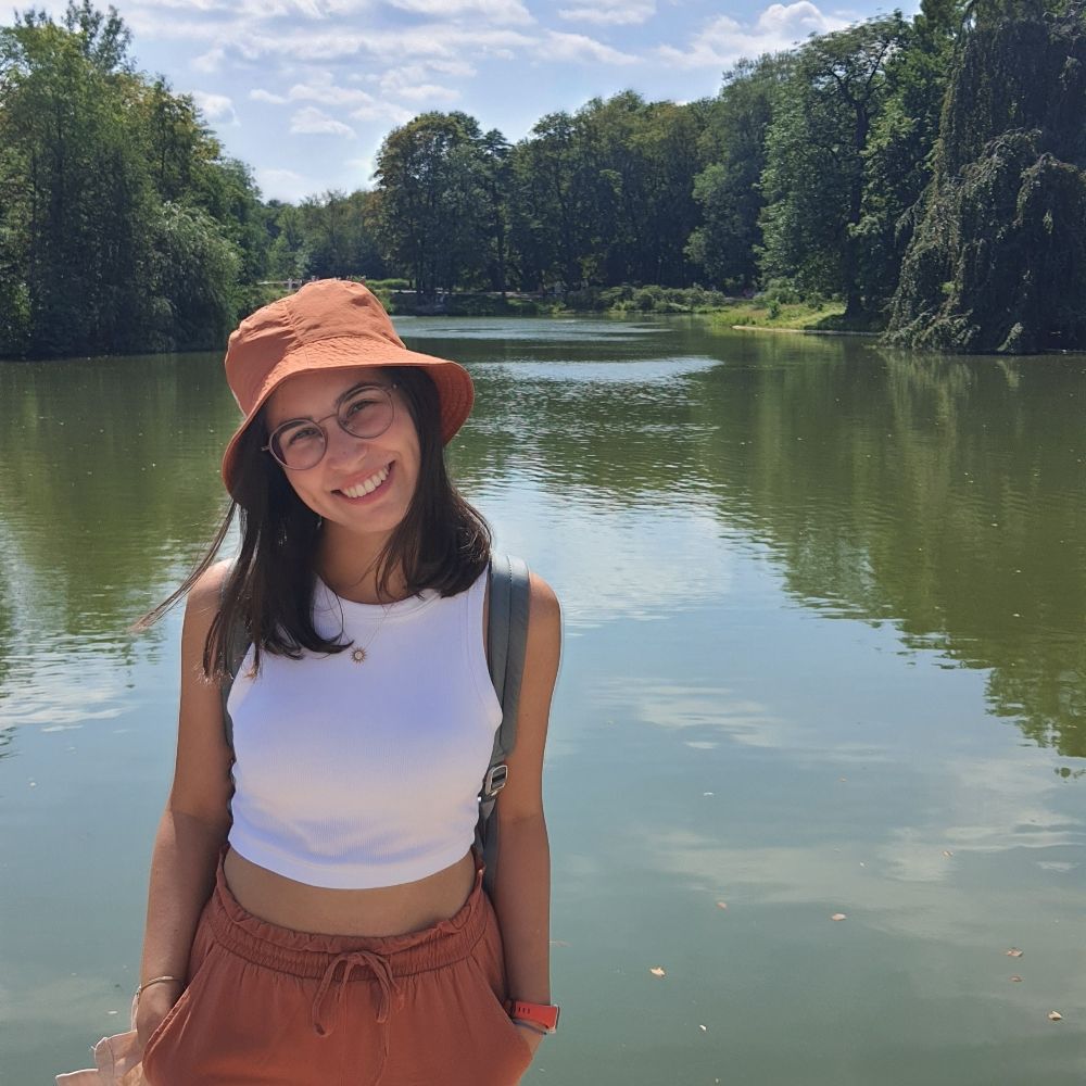 Sezen Kaya Sönmez