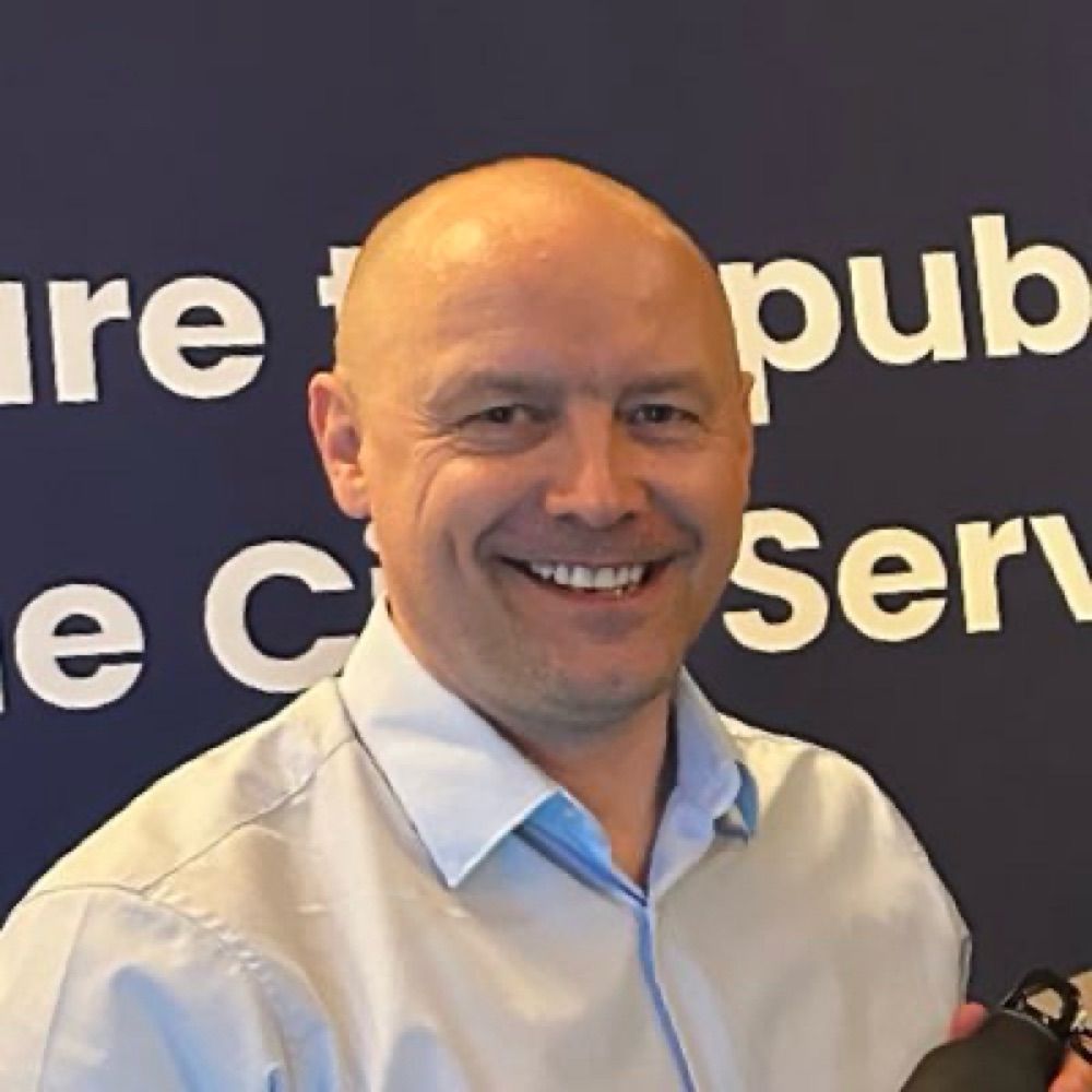 Lee Martin-White
