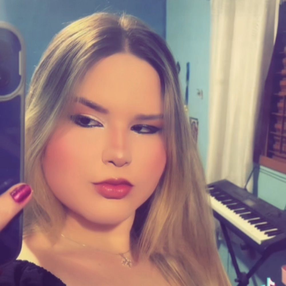 A julia mira🤷🏼‍♀️
