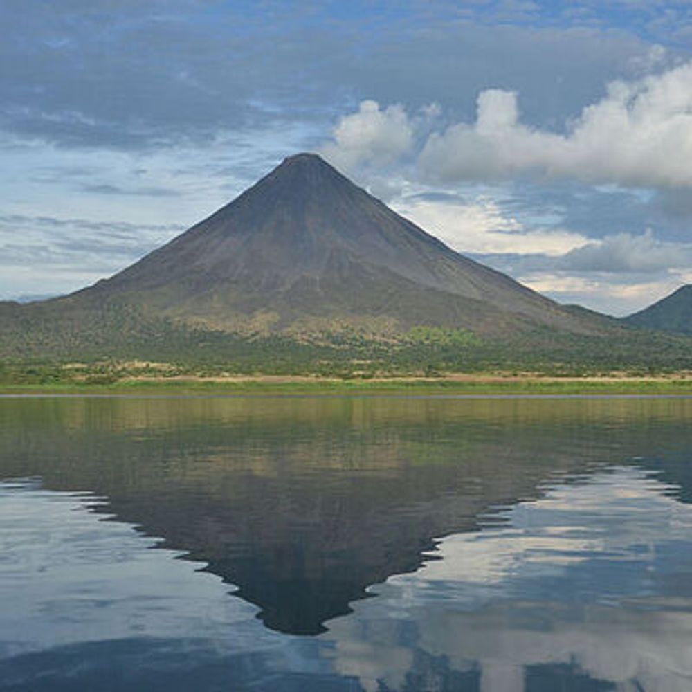 Volcanes Costa Rica Bot