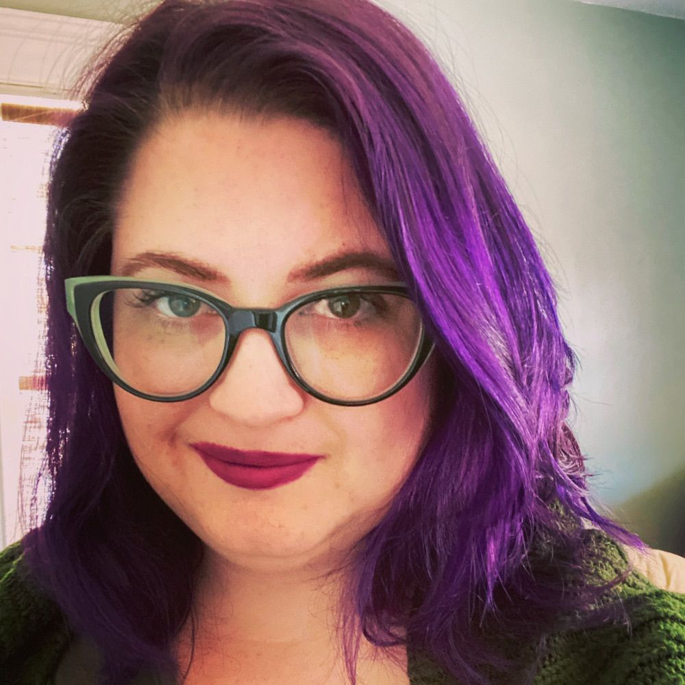 Heather | kniterary (she/her)