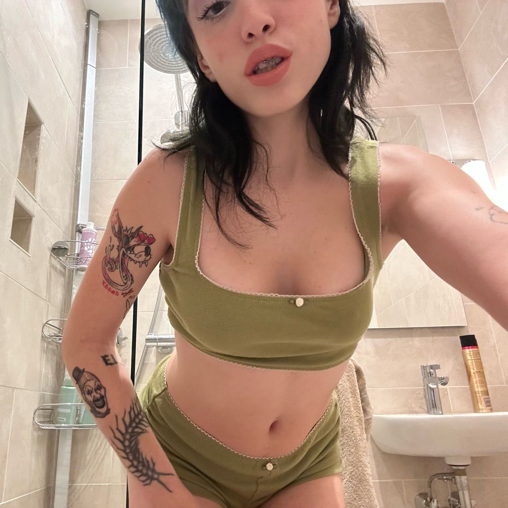 ANNA STARR