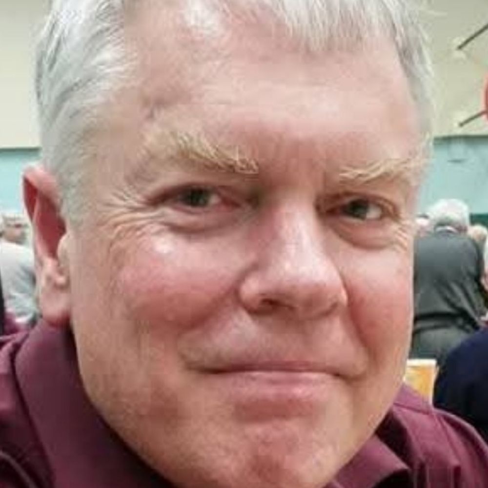 Roger Cox (W8IO)