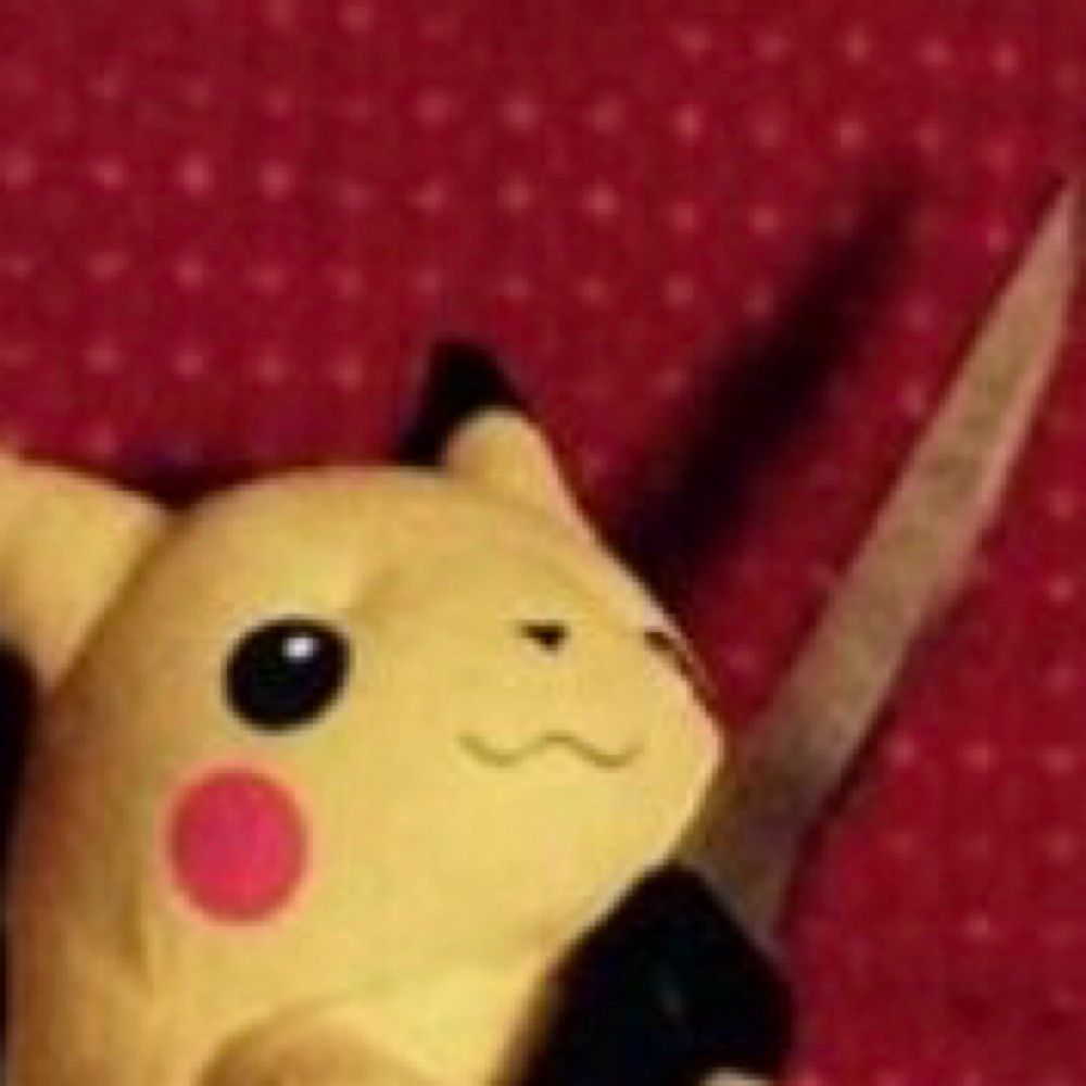 Pikachu, but he has a knife 🔪🍉