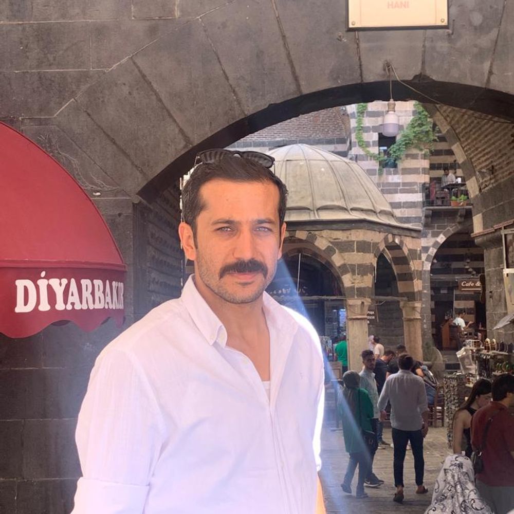 Hasari Sadıkoğlu