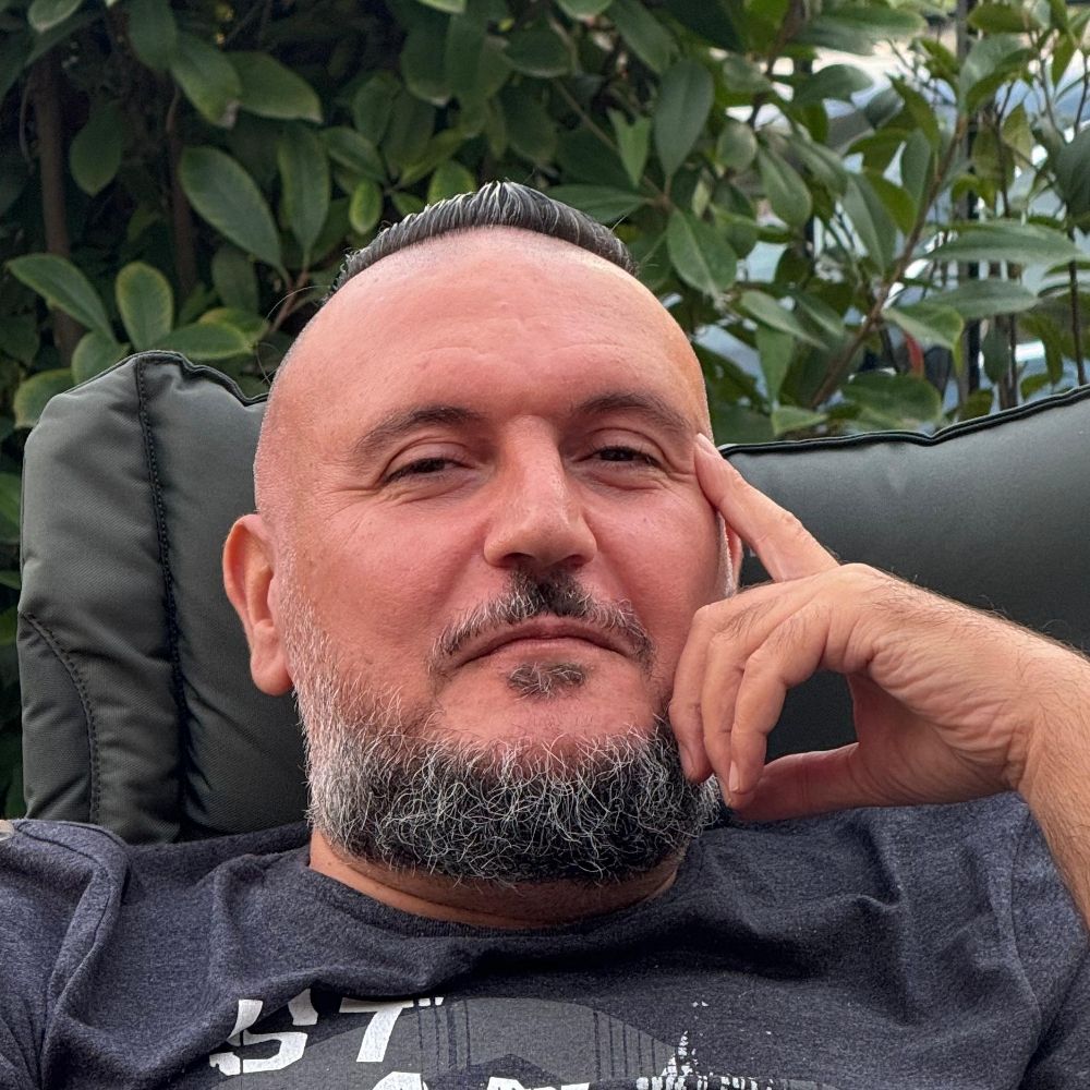 Ozan "Barselonevî" Sağsöz
