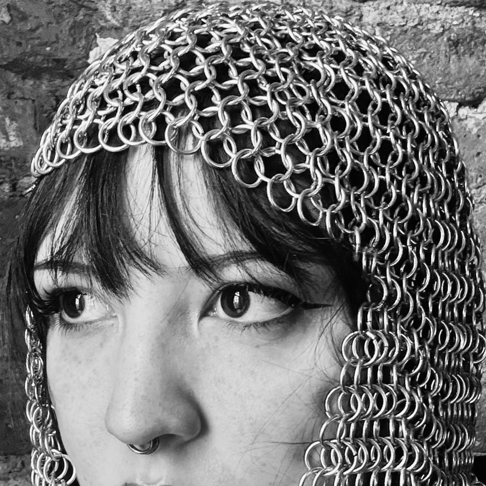 Sophia 🗡️ tattoo artist