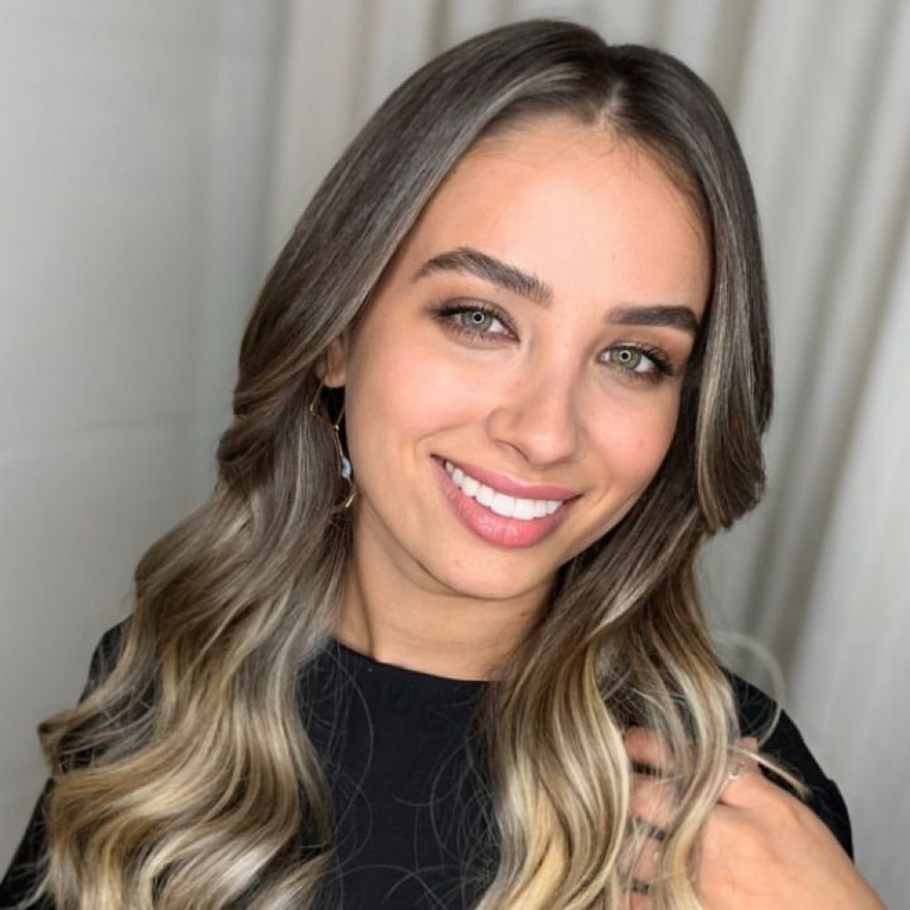 Julia Arceno 