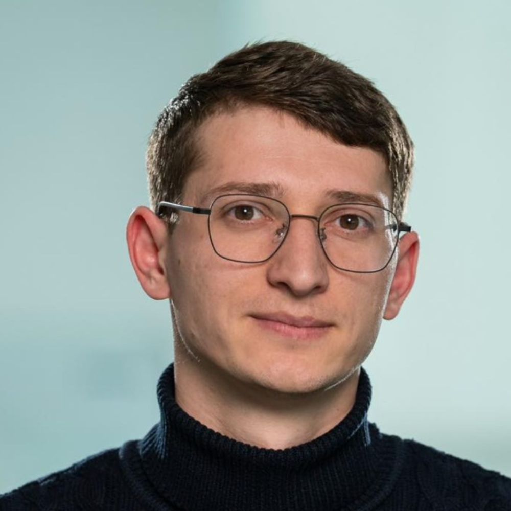 Denis Dermenzhi 