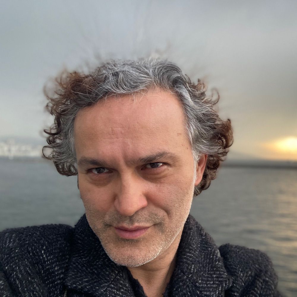 Bülend Çolak